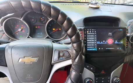 Chevrolet Cruze II, 2010 год, 620 000 рублей, 10 фотография
