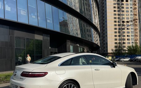 Mercedes-Benz E-Класс, 2020 год, 5 600 000 рублей, 4 фотография