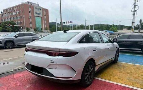 BYD Qin, 2025 год, 2 070 000 рублей, 2 фотография