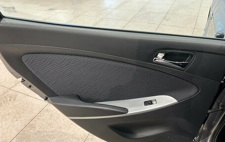 Hyundai Solaris II рестайлинг, 2011 год, 719 000 рублей, 13 фотография