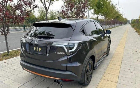 Honda Vezel, 2022 год, 1 293 000 рублей, 4 фотография