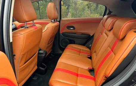 Honda Vezel, 2022 год, 1 293 000 рублей, 10 фотография