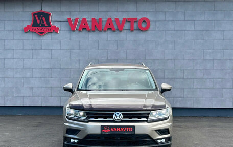 Volkswagen Tiguan II, 2018 год, 2 130 000 рублей, 2 фотография