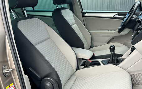 Volkswagen Tiguan II, 2018 год, 2 130 000 рублей, 14 фотография