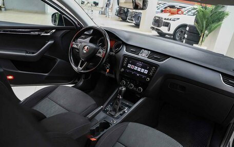 Skoda Octavia, 2018 год, 1 790 000 рублей, 11 фотография