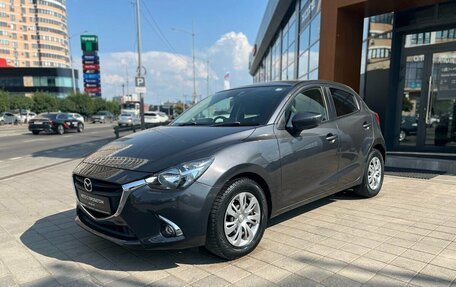 Mazda Demio IV, 2016 год, 990 000 рублей, 1 фотография