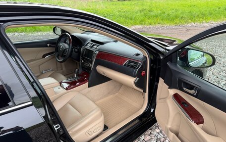 Toyota Camry, 2014 год, 1 850 000 рублей, 8 фотография