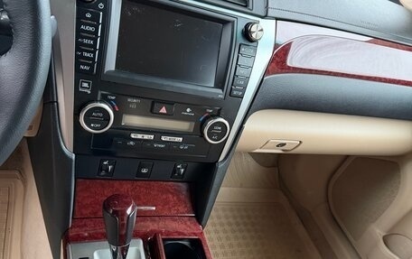 Toyota Camry, 2014 год, 1 850 000 рублей, 11 фотография