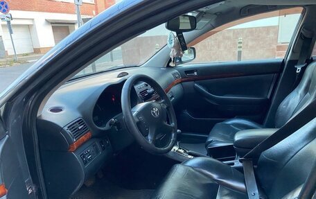 Toyota Avensis III рестайлинг, 2006 год, 350 000 рублей, 13 фотография