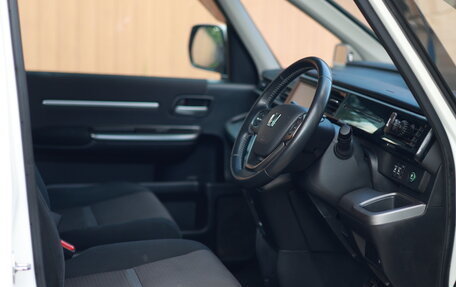 Honda Stepwgn IV, 2015 год, 1 778 000 рублей, 14 фотография