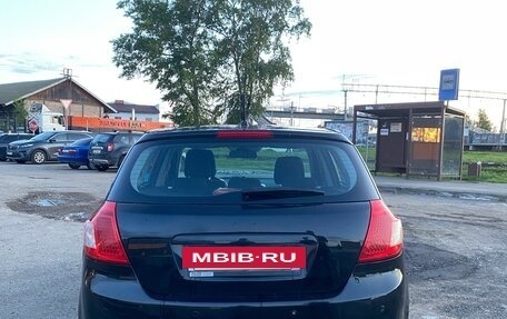 KIA cee'd I рестайлинг, 2010 год, 650 000 рублей, 3 фотография