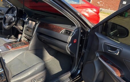 Toyota Camry, 2015 год, 1 750 000 рублей, 10 фотография