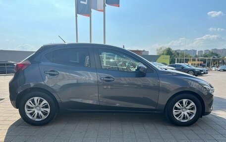 Mazda Demio IV, 2016 год, 990 000 рублей, 4 фотография