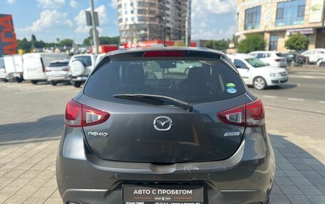 Mazda Demio IV, 2016 год, 990 000 рублей, 6 фотография