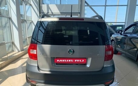Skoda Yeti I рестайлинг, 2013 год, 1 079 000 рублей, 5 фотография