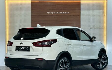 Nissan Qashqai, 2022 год, 2 300 000 рублей, 4 фотография