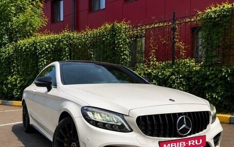 Mercedes-Benz C-Класс, 2018 год, 2 900 000 рублей, 3 фотография