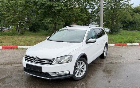 Volkswagen Passat B7, 2013 год, 1 650 000 рублей, 2 фотография