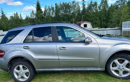 Mercedes-Benz M-Класс, 2005 год, 1 000 000 рублей, 9 фотография