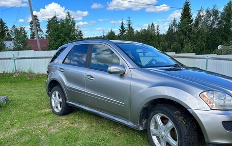 Mercedes-Benz M-Класс, 2005 год, 1 000 000 рублей, 10 фотография