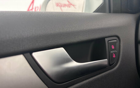 Audi A4, 2011 год, 1 099 000 рублей, 16 фотография