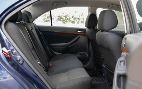 Toyota Avensis III рестайлинг, 2007 год, 990 000 рублей, 18 фотография
