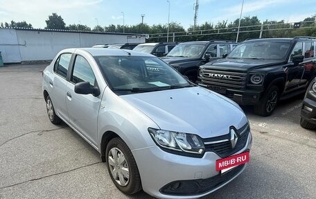Renault Logan II, 2015 год, 722 000 рублей, 2 фотография
