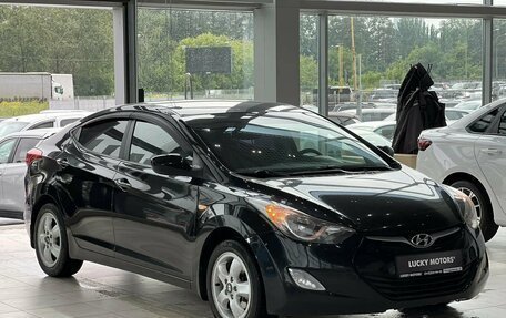 Hyundai Elantra V, 2013 год, 895 000 рублей, 1 фотография