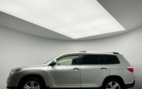 Toyota Highlander III, 2012 год, 1 951 000 рублей, 4 фотография