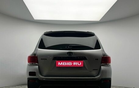 Toyota Highlander III, 2012 год, 1 951 000 рублей, 6 фотография