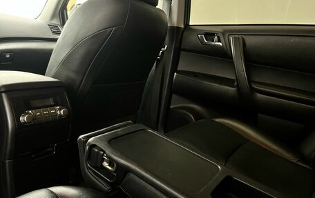 Toyota Highlander III, 2012 год, 1 951 000 рублей, 16 фотография