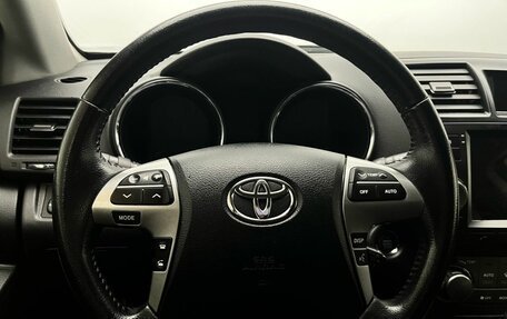Toyota Highlander III, 2012 год, 1 951 000 рублей, 23 фотография