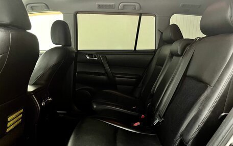 Toyota Highlander III, 2012 год, 1 951 000 рублей, 15 фотография