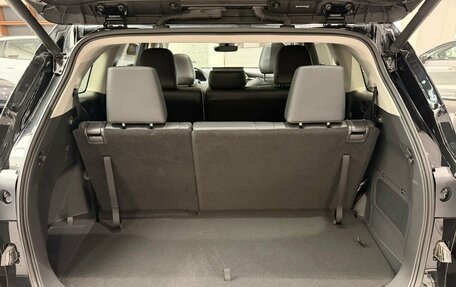 Toyota Highlander, 2026 год, 5 400 000 рублей, 31 фотография