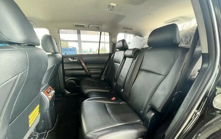 Toyota Highlander III, 2013 год, 2 595 000 рублей, 23 фотография