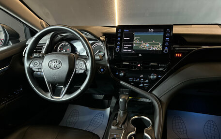 Toyota Camry, 2021 год, 3 099 000 рублей, 11 фотография