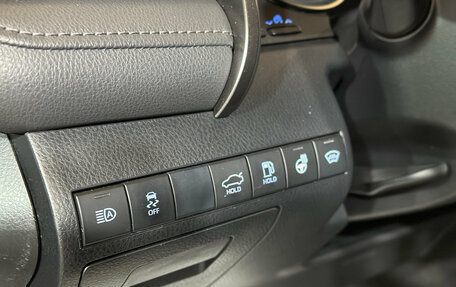 Toyota Camry, 2021 год, 3 099 000 рублей, 19 фотография
