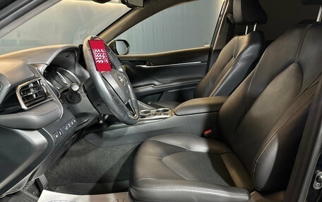 Toyota Camry, 2021 год, 3 099 000 рублей, 7 фотография