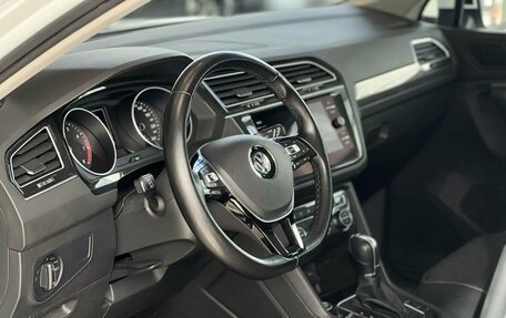Volkswagen Tiguan II, 2018 год, 2 195 000 рублей, 13 фотография