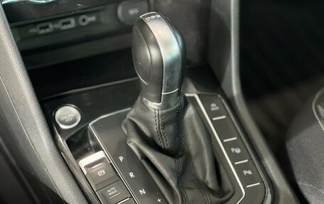 Volkswagen Tiguan II, 2018 год, 2 195 000 рублей, 21 фотография