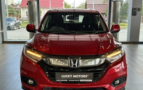 Honda Vezel, 2019 год, 1 695 000 рублей, 2 фотография