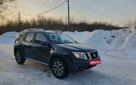 Nissan Terrano III, 2015 год, 915 000 рублей, 2 фотография