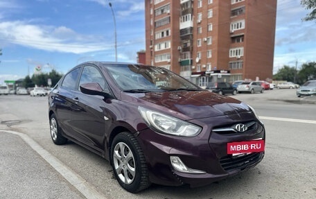 Hyundai Solaris II рестайлинг, 2012 год, 590 000 рублей, 3 фотография