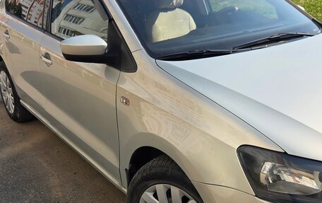 Volkswagen Polo VI (EU Market), 2011 год, 520 000 рублей, 2 фотография