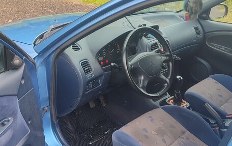Mitsubishi Carisma I, 2000 год, 420 000 рублей, 6 фотография