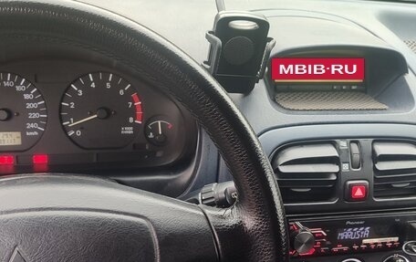 Mitsubishi Carisma I, 2000 год, 420 000 рублей, 5 фотография