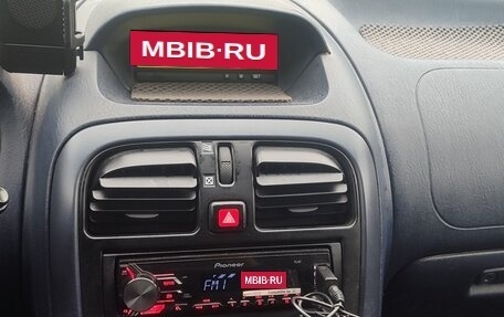 Mitsubishi Carisma I, 2000 год, 420 000 рублей, 11 фотография