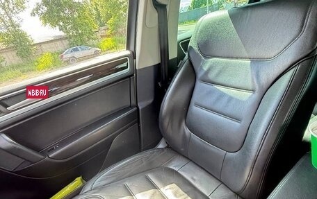 Volkswagen Touareg III, 2011 год, 2 050 000 рублей, 3 фотография