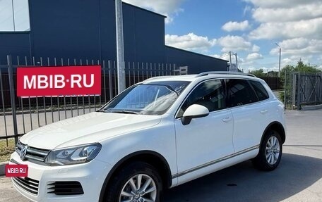 Volkswagen Touareg III, 2011 год, 2 050 000 рублей, 4 фотография