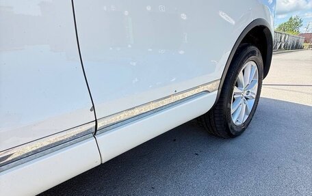 Volkswagen Touareg III, 2011 год, 2 050 000 рублей, 10 фотография